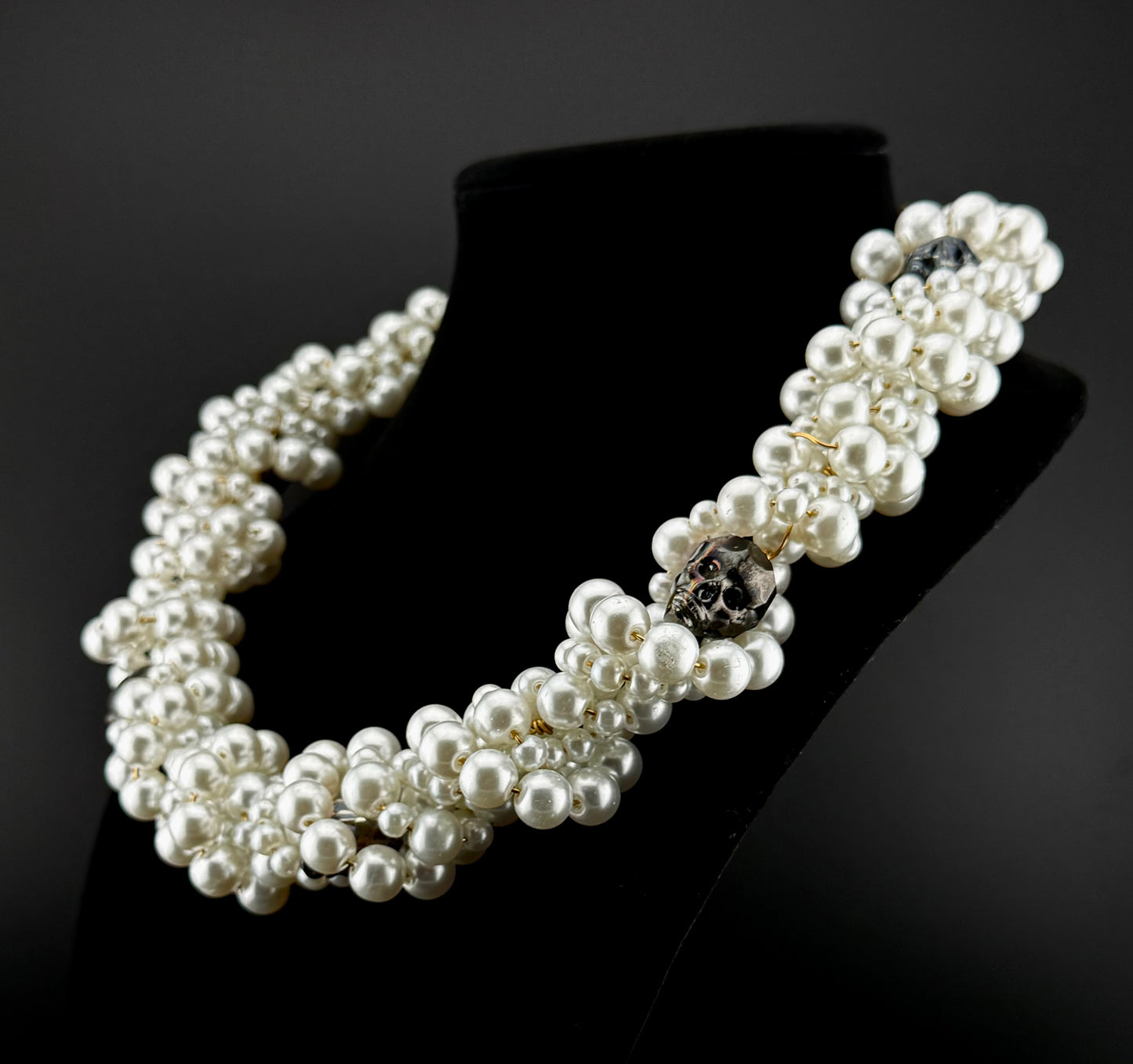 White Glass Pearl With Skull
